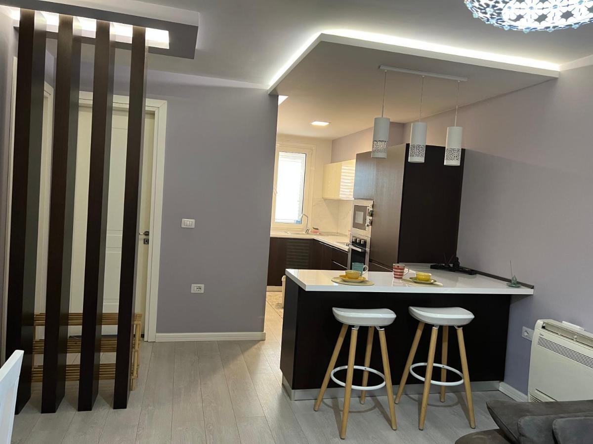 Tirana Noemi Home Luaran gambar